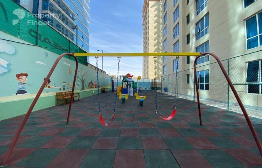 Amazing Studio Apartment In The Crescent A Tower Impz دبي المظهر الخارجي الصورة